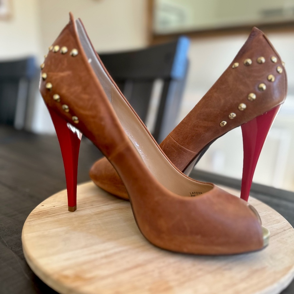 Donald J Pliner DMSX Latoya Red Heels Pumps Tan Waxy Calf - Size 8m